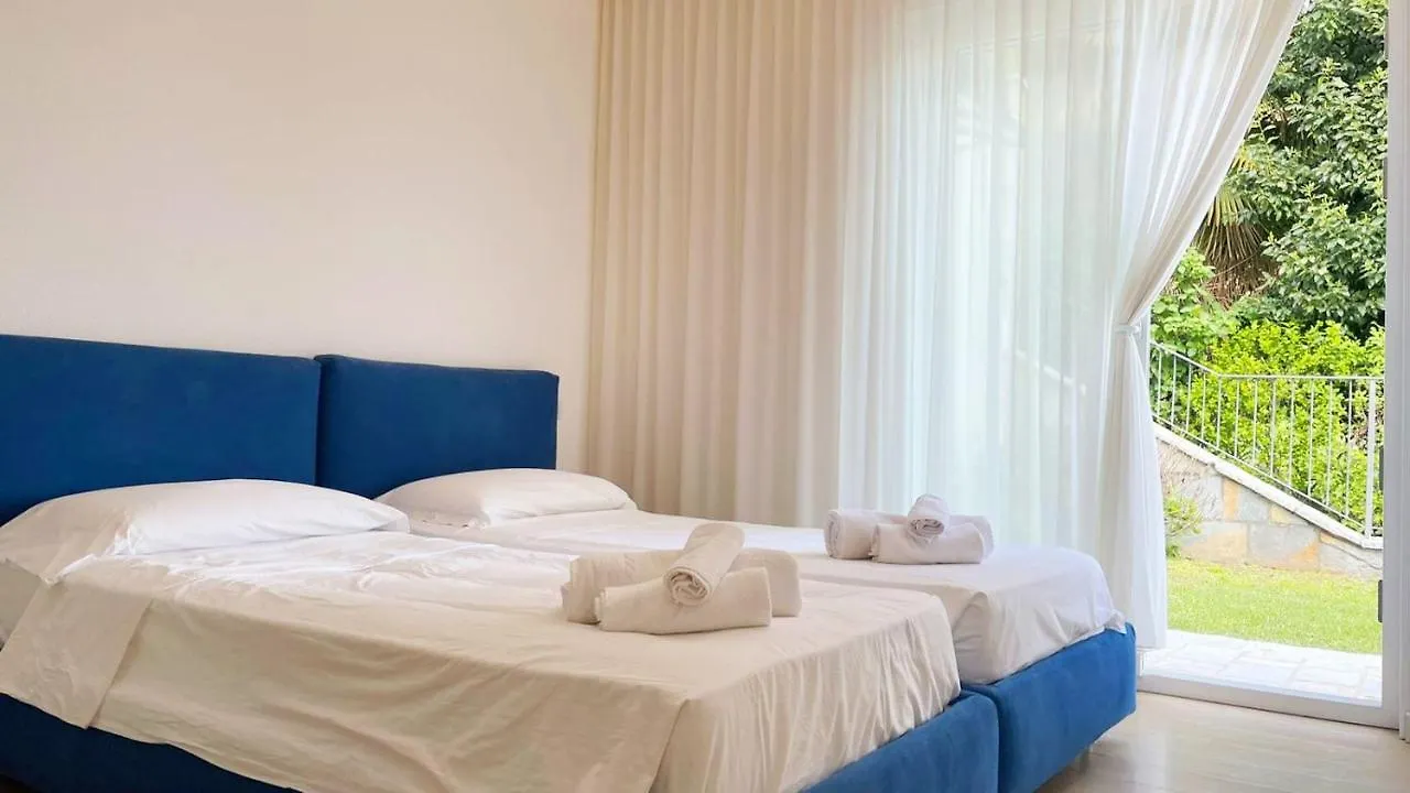 Lake View Apartment アルジェーニョ