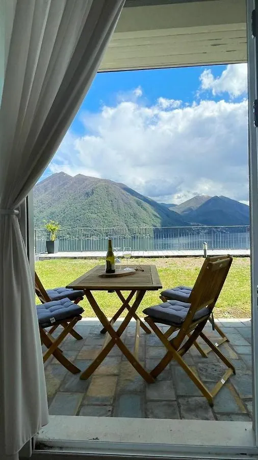 Lake View Apartment アルジェーニョ